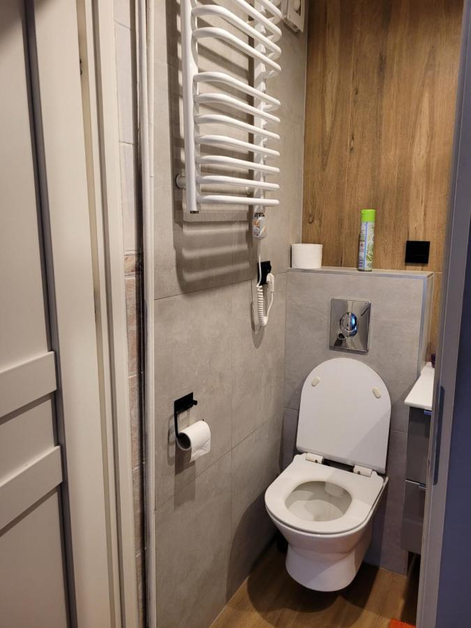 Apartament Cichy I Wygodny スタロバ・ボラ エクステリア 写真